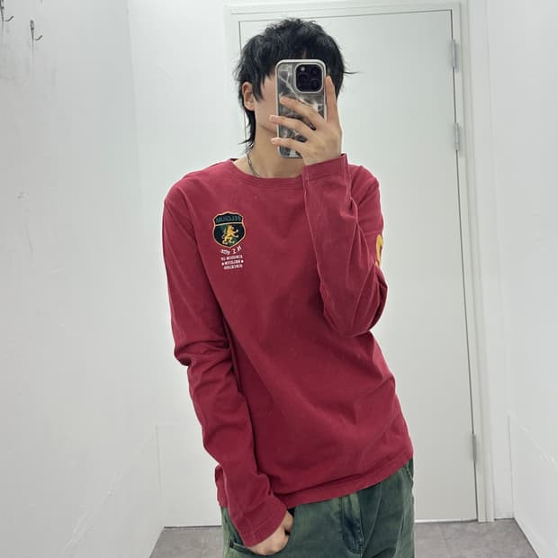 Vintage embroidered crest longsleeve
