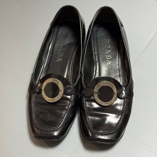 90s 빈티지 프라다 페이턴트 로퍼 플랫슈즈 36.5