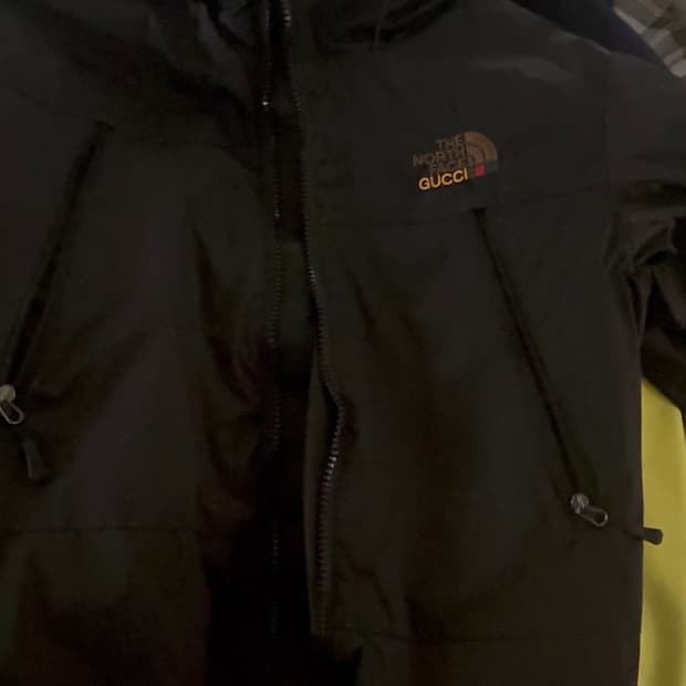 노스페이스 구찌 콜라보 바람막이 L