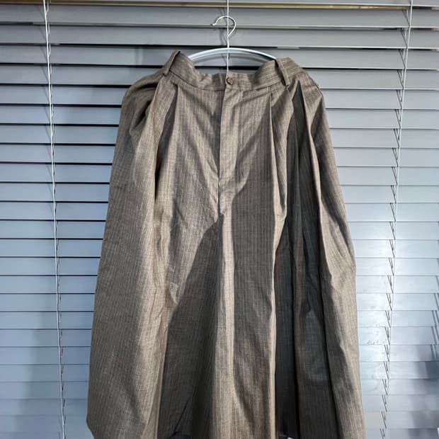 해드메이너 브라운 스트라이프 팬츠 (치마 핏 )