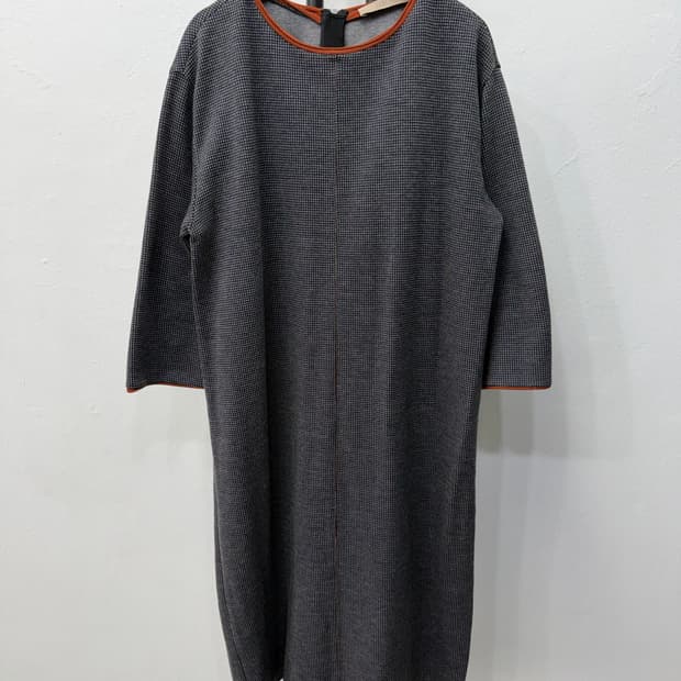 정품) 르베이지 체크 패턴 롱 니트 원피스 91