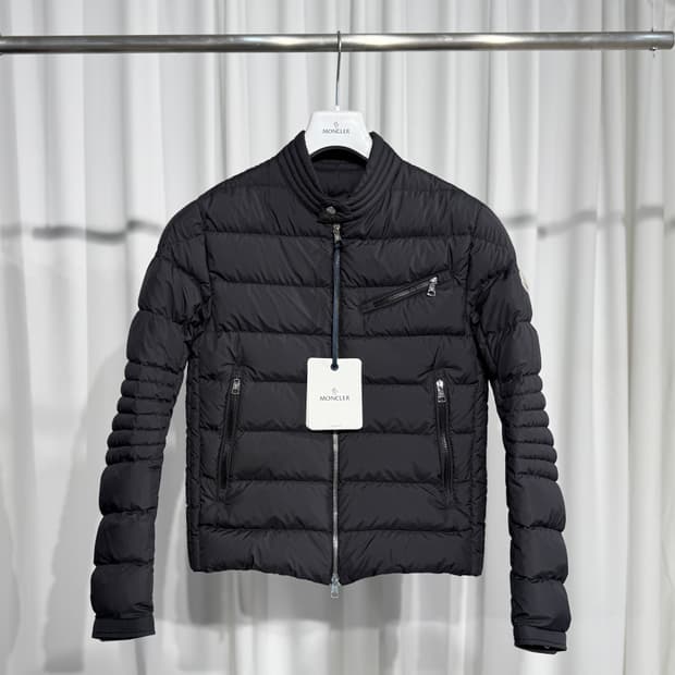[정품][새상품] 몽클레르 오띠 쇼트 다운 패딩 2사이즈