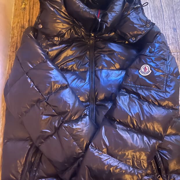 몽클레어 마야 패딩 판매합니다 L사이즈