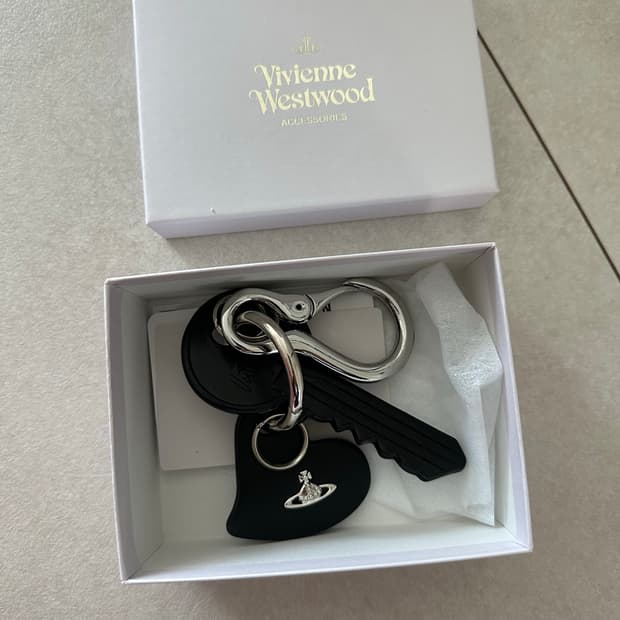 비비안웨스트우드 키링