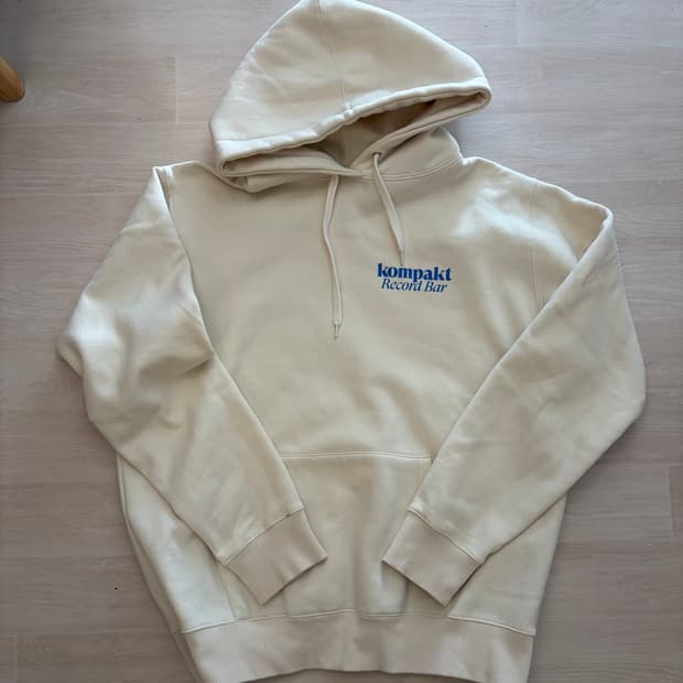 콤팩트 레코드바 후디