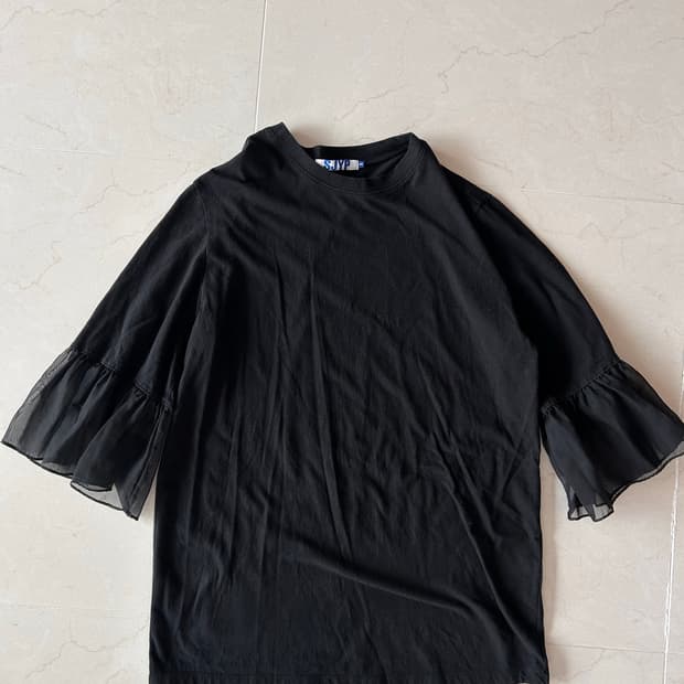 SJYP 블랙 쉬폰 롱슬리브 티셔츠