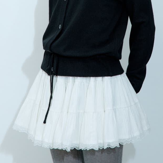 러프넥 POM POM VOLUME SKIRT WHITE [M]