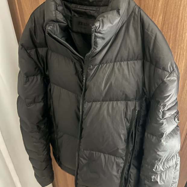 [48] 프라다 10fw 리나일론 패딩