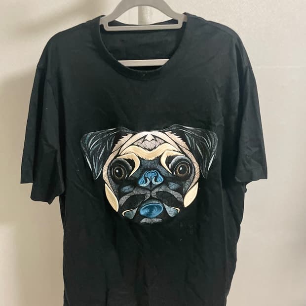 준지 퍼그 반팔 티셔츠