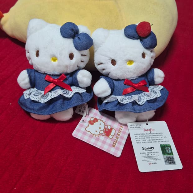 헬로키티 데님 체리 인형 키링2개 일괄