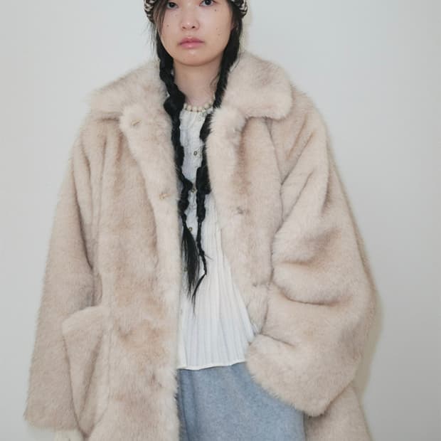 24FW 펀프롬펀 퍼 자켓