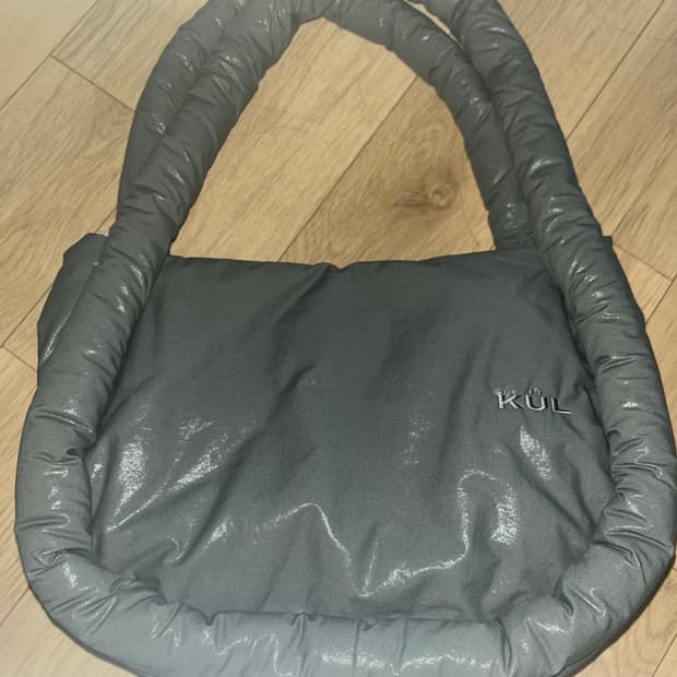 큘 가방