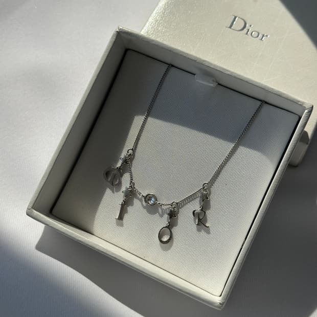 디올 목걸이 박스+파우치+보증서