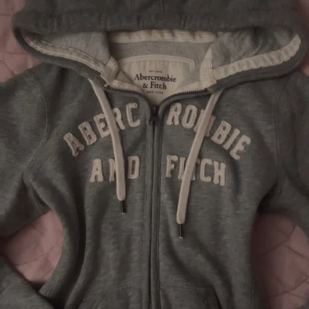 단종된 아베크롬비 딱붙 후드집업 팝니다