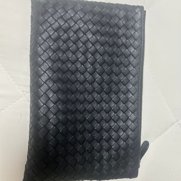 보테가 베네타 클러치