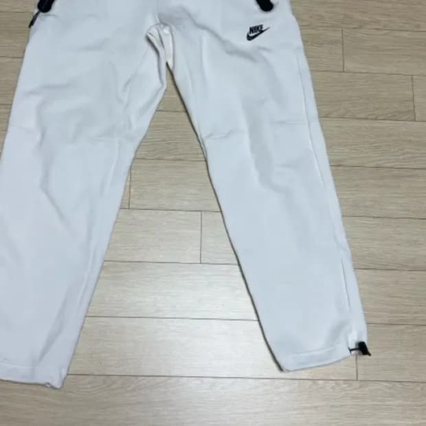 나이키 테크팩 화이트 조커팬츠