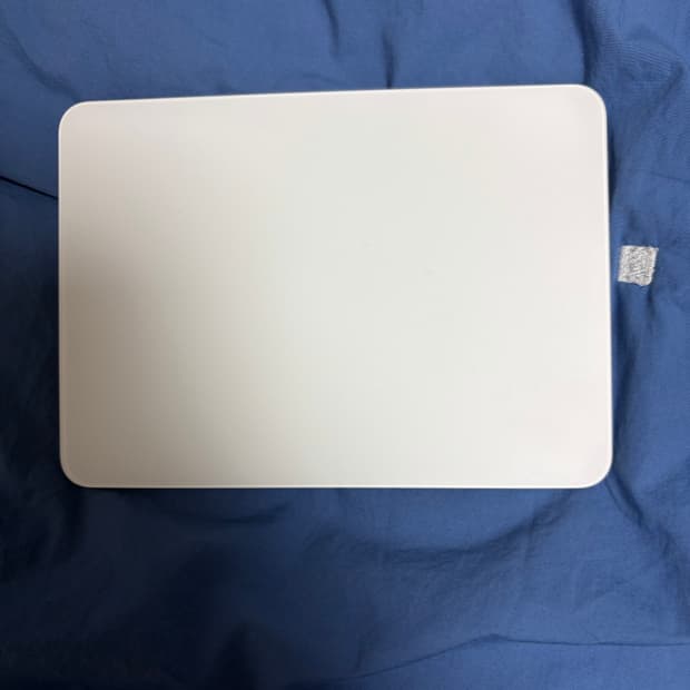 애플 매직 트랙패드 판매합니다.