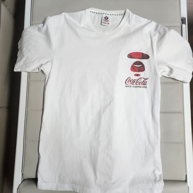 베이프 코카콜라 한정판 콜라보 반팔티