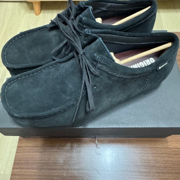 클락스 왈라비 고어텍스 gtx uk7.5 260