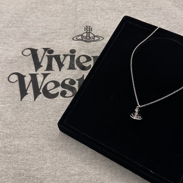 비비안웨스트우드 오브ORB 펜던트 목걸이