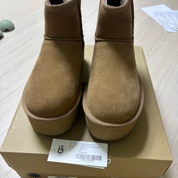 어그 클래식 미니 플랫폼 230 새상품