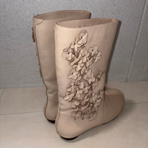 빈티지 양가죽 플로럴 부츠
