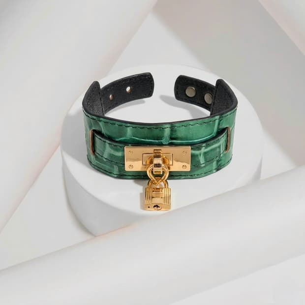 [Archive] THE HEE: Emerald Croco Bangle
