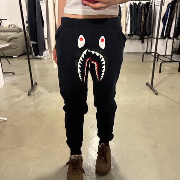 베이프 조거팬츠