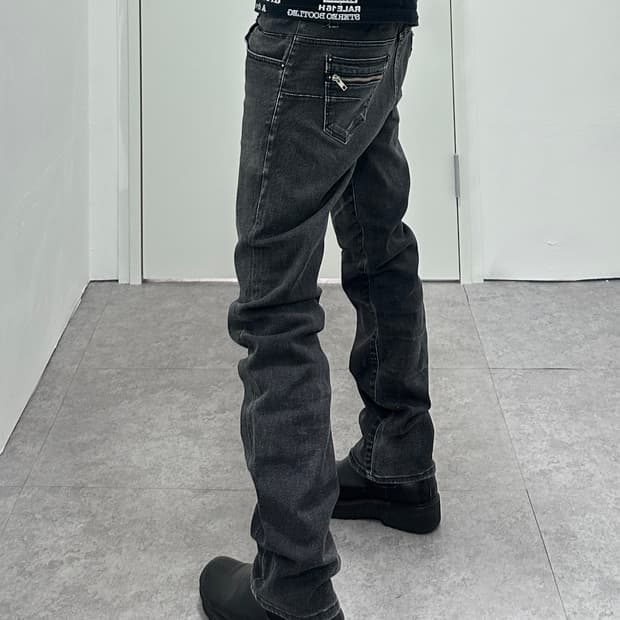 Back zipper detail gray washing jeans