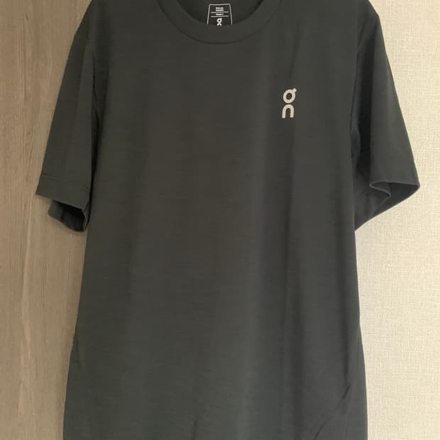 온러닝 트레이닝 티셔츠