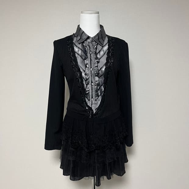 고스로리 공겜여주 실버 블라우스 로걀탑