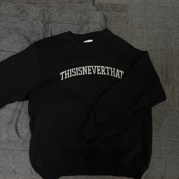 디네뎃 블랙 맨투맨 급처합니다