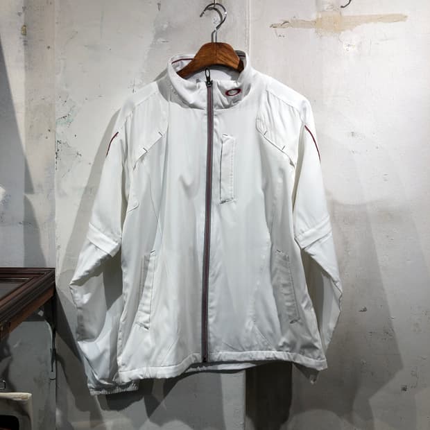 [9561]Oakley white sports jacket