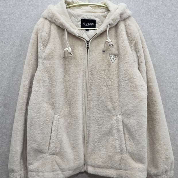 게스(GUESS) 퍼 후드 집업 자켓