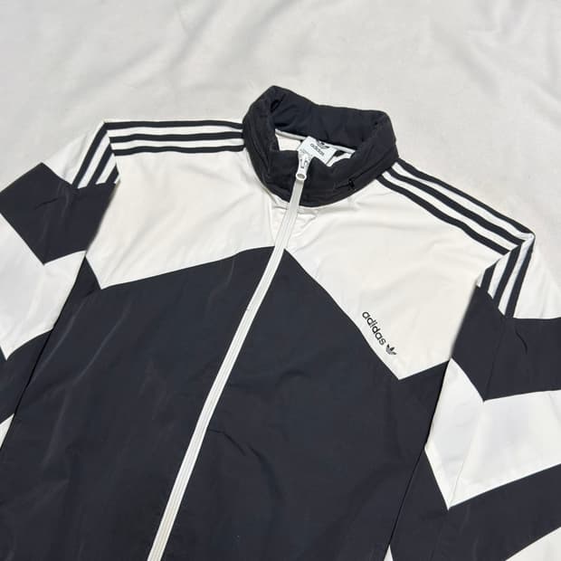 L 아디다스 화이트 배색 윈드브레이커 바람막이