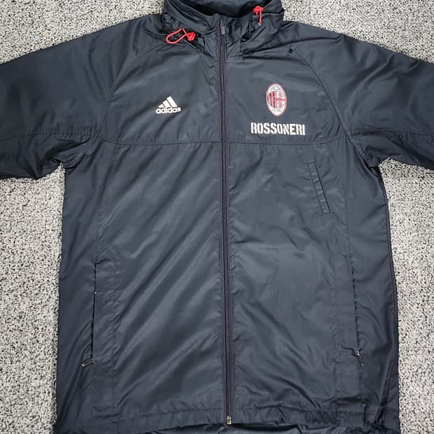 //아디다스 AC 밀란 '로쏘네리' 바람막이 L