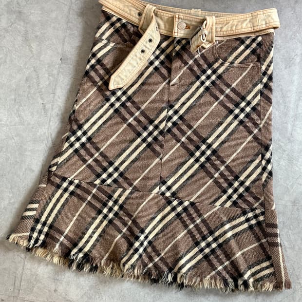 Burberry 버버리 블루라벨 노바체크 벨티드 스커트