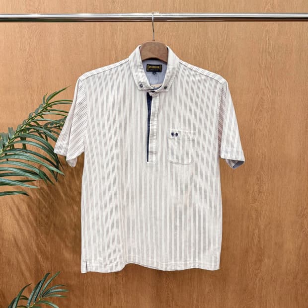 맥그리거 스트라이프 카라 반팔 티셔츠 하프 버튼업 디테일 아이보리