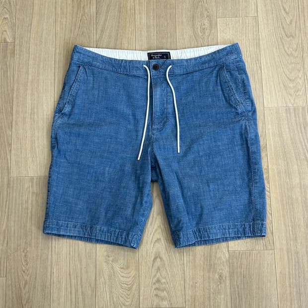 [L] Abercrombie & Fitch 샴브레이 반바지 