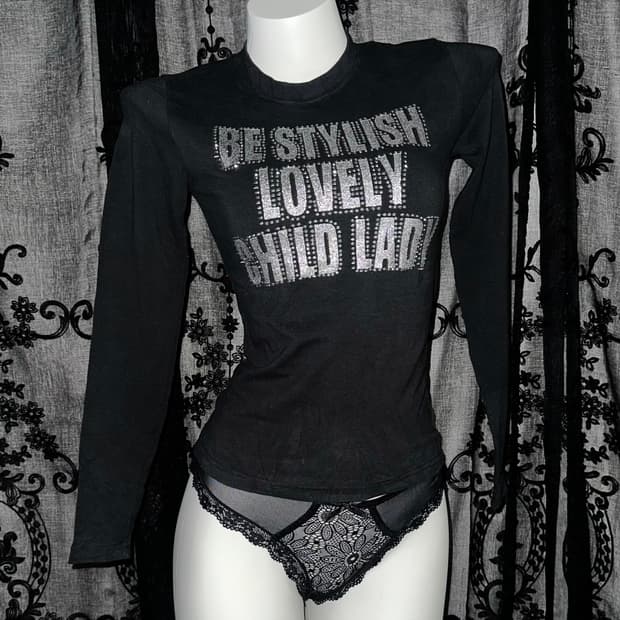 Black kitsch lettering long-sleeve