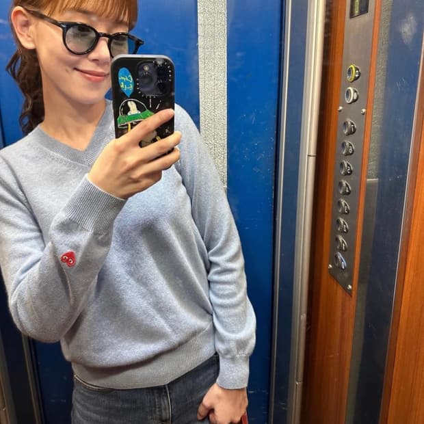 꼼데가르송 니트 Small Red Heart Wappen Sweater 