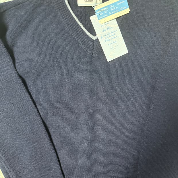 웨이비니스 드리프트 레이어드 브이넥 니트 네이비