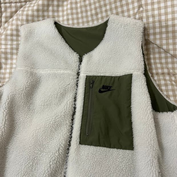 (급처) 나이키 클럽+리버시블 윈터라이즈드 베스트 세일