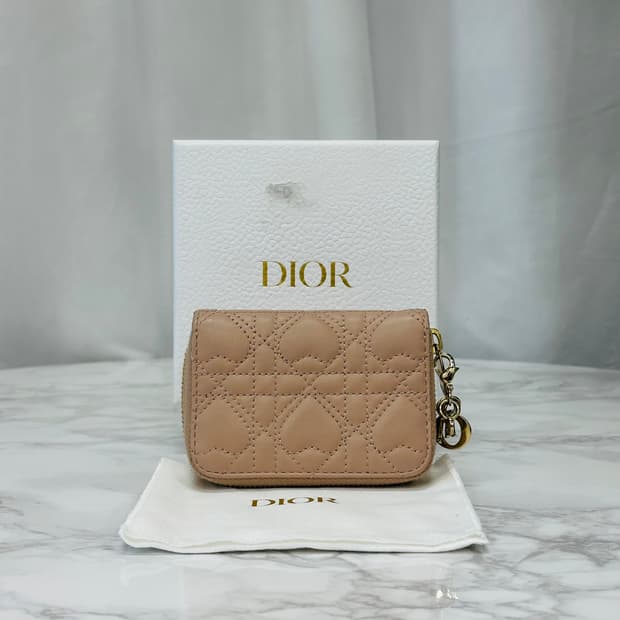 디올 레이디 하트 스티치 카드지갑