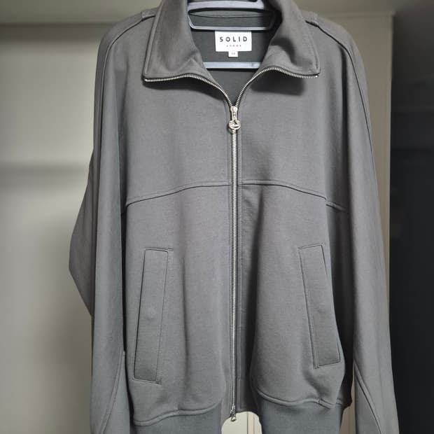 솔리드 옴므 자켓