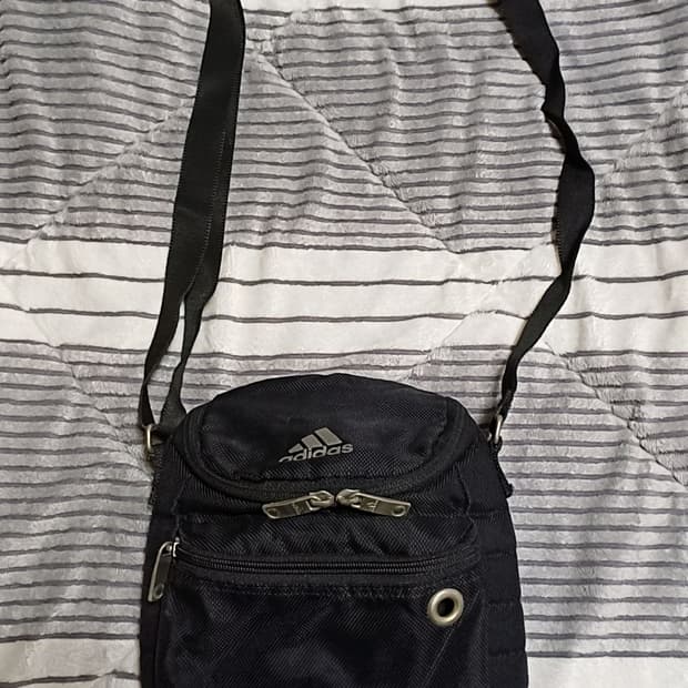 아디다스 미니크로스 디카가방 가로15 세로20