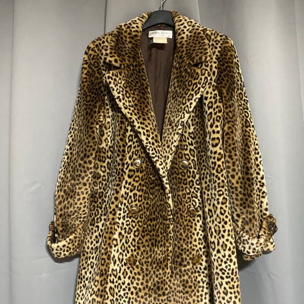 입생로랑 레오파드 코트