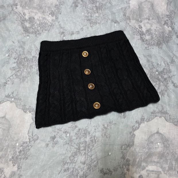 d.i.a 다이아 니트 스커트 금장  y2k 오네갸루 와투케 펑크