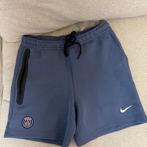 나이키 PSG 테크 플리스 반바지 XL(사이즈 36)