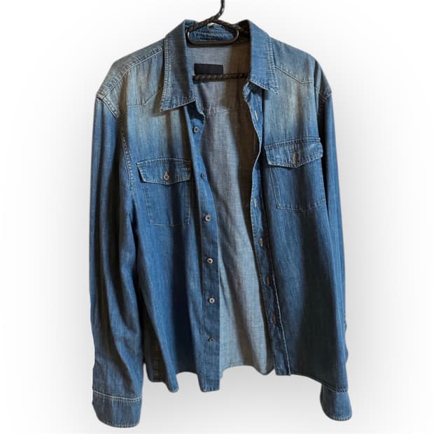 프라다 데님셔츠 입니다